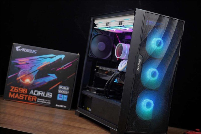 顶级DIY发烧友首选，最强主板来袭—技嘉超级雕Z690 AORUS MASTER