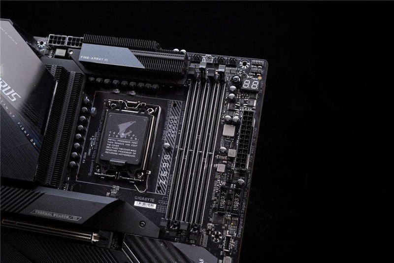 顶级DIY发烧友首选，最强主板来袭—技嘉超级雕Z690 AORUS MASTER