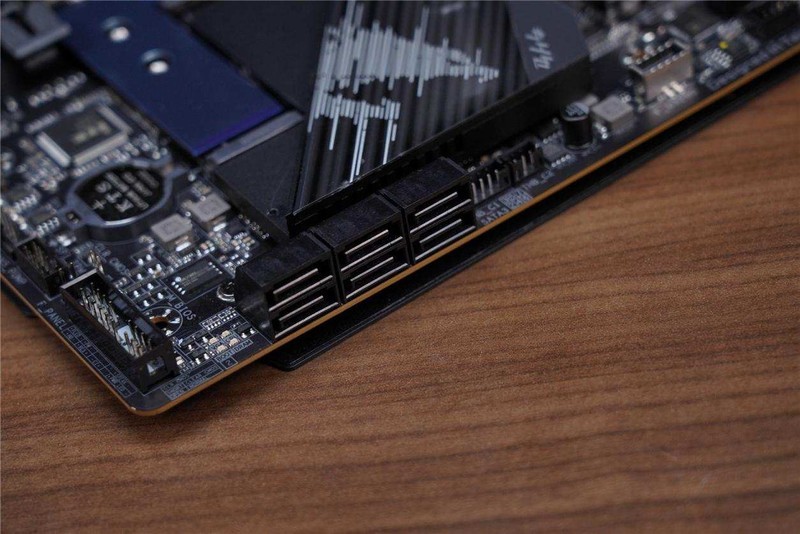 顶级DIY发烧友首选，最强主板来袭—技嘉超级雕Z690 AORUS MASTER