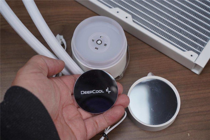 顶级DIY发烧友首选，最强主板来袭—技嘉超级雕Z690 AORUS MASTER