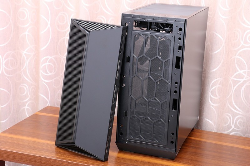 搭载 AMD 锐龙 5600X，微星宙斯盾 Aegis Z5 准系统上手玩