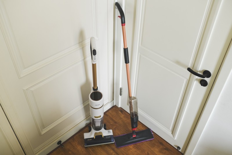 谁说洗地机都很贵？轻便小巧、各项全面的由利F1就是一个好选择