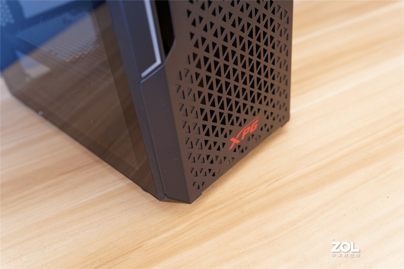 不惧炎热夏日装机新选择， XPG 入侵者&季风系列温柔台风评测