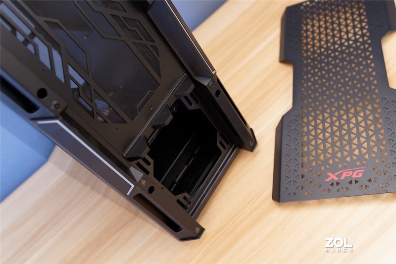 不惧炎热夏日装机新选择， XPG 入侵者&季风系列温柔台风评测