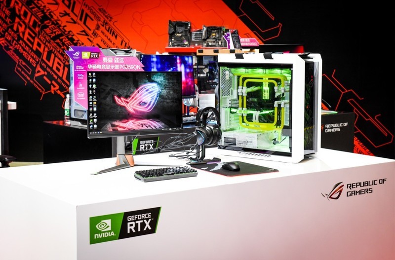 华硕召开超粤新次元2020秋季新品发布会，电竞显示器大放异彩