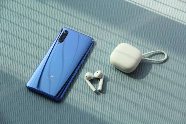 omthing AirFree Pods：真无线耳机中的水桶机