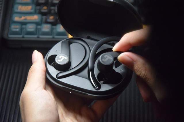 品味德系TWS运动耳机：剧烈运动依然稳固，音感透亮饱满有力度