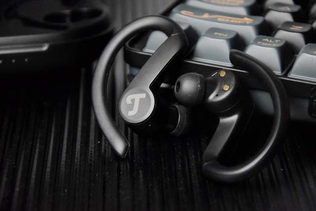 品味德系TWS运动耳机：剧烈运动依然稳固，音感透亮饱满有力度