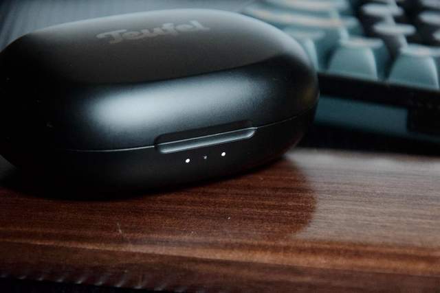 品味德系TWS运动耳机：剧烈运动依然稳固，音感透亮饱满有力度