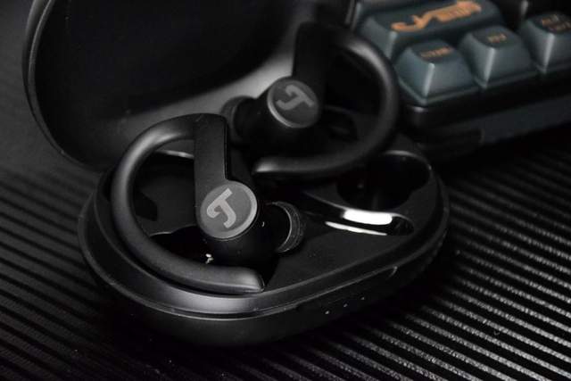 品味德系TWS运动耳机：剧烈运动依然稳固，音感透亮饱满有力度