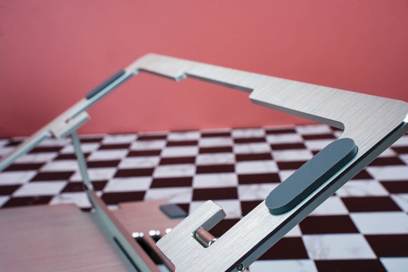 酷冷至尊Ergo铝支架：更轻，更薄，笔记本电脑必备神器