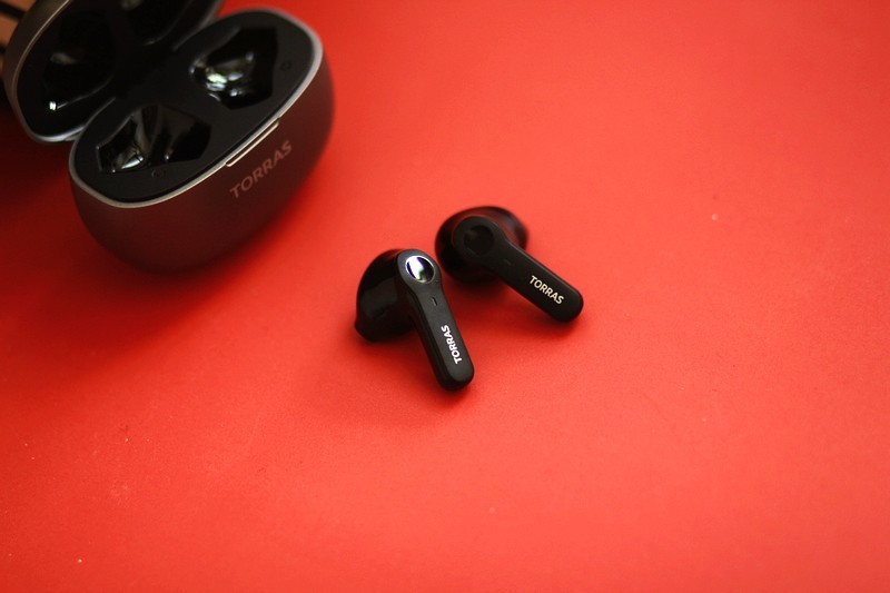 仿生鲸腔结构共振发声 图拉斯G10蓝牙耳机