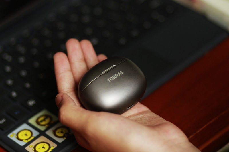 仿生鲸腔结构共振发声 图拉斯G10蓝牙耳机