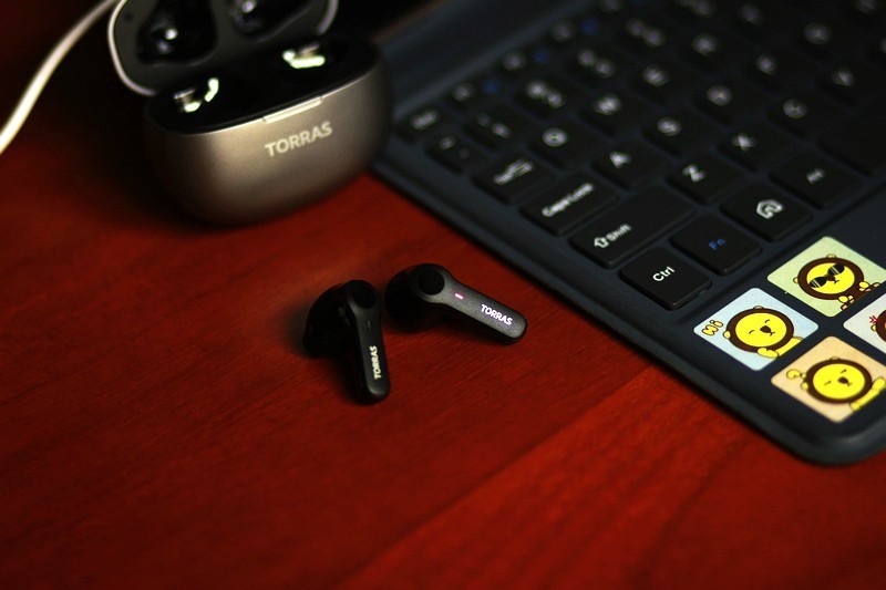 仿生鲸腔结构共振发声 图拉斯G10蓝牙耳机