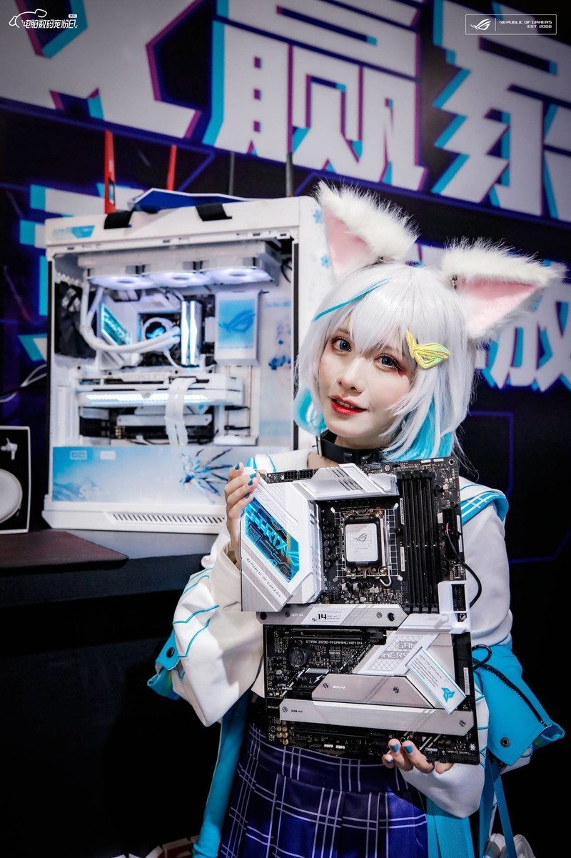 核聚变大事件 华硕Z690主板Carry全场