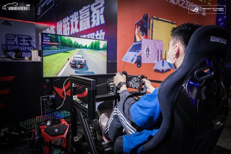 核聚变大事件 华硕Z690主板Carry全场