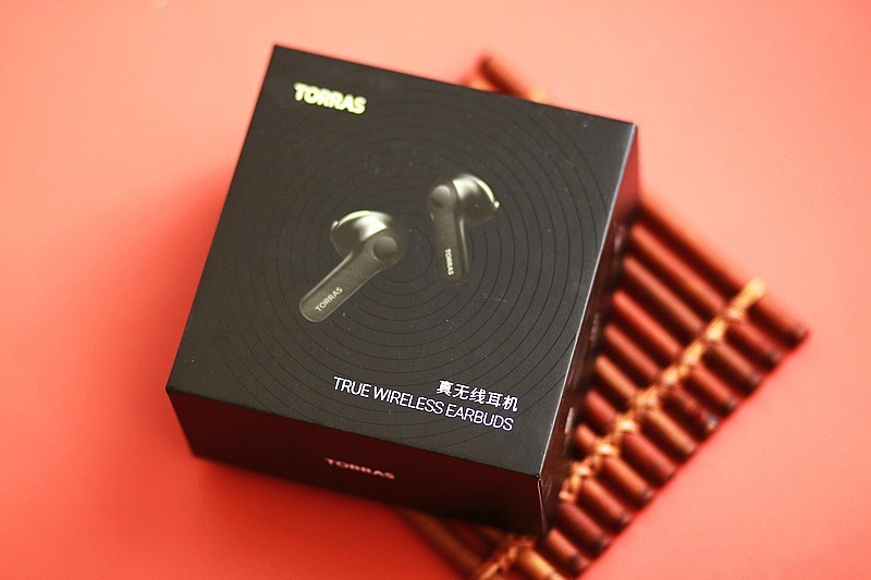 仿生鲸腔结构共振发声 图拉斯G10蓝牙耳机