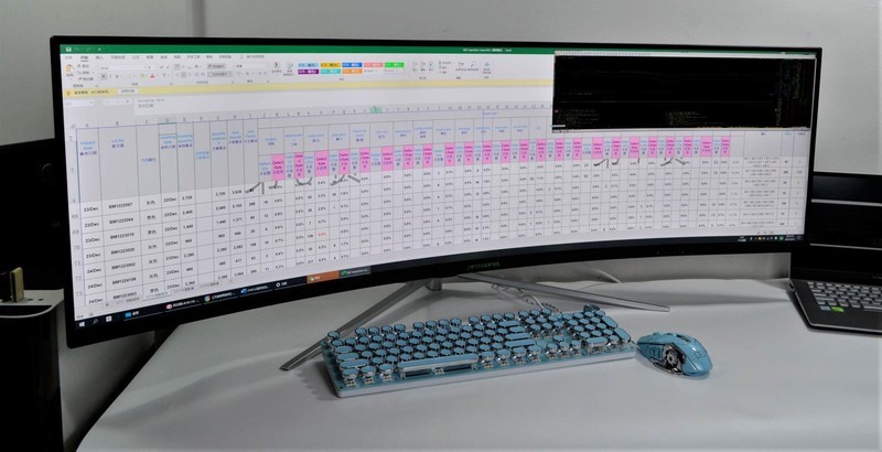 49寸带鱼屏值得入手吗？尊享大屏搭配高分辨率，全景时代值得推荐