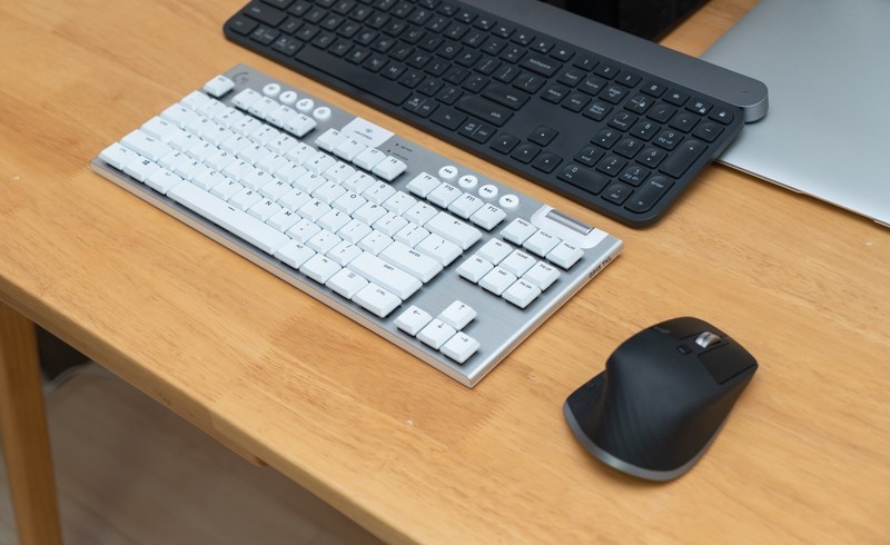 确实贵，但真的好用，罗技G913TKL无线机械键盘全面测评