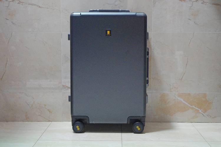 有型有款，表现不凡：地平线8号 POWER 系列登机箱体验