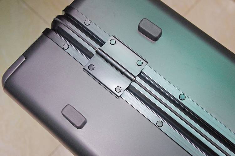 有型有款，表现不凡：地平线8号 POWER 系列登机箱体验