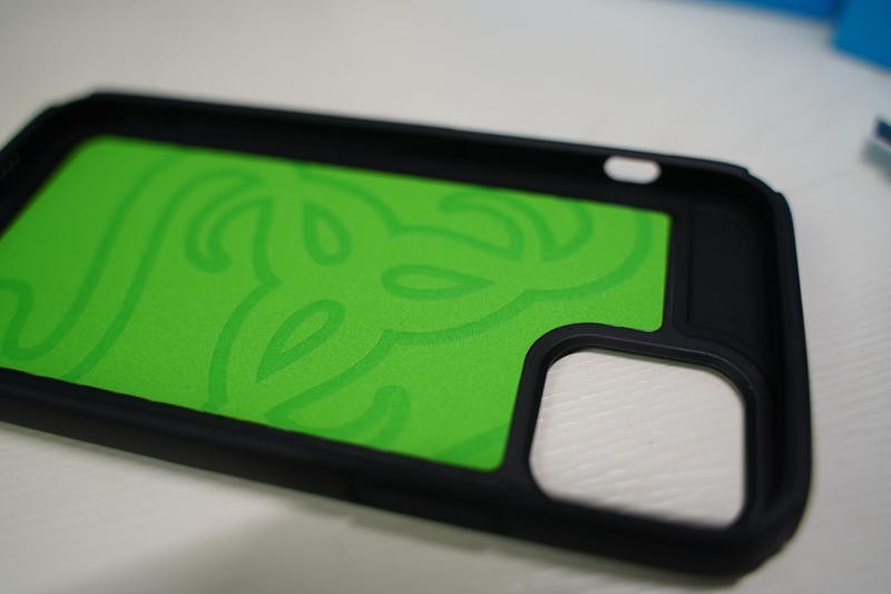 全副武装到牙齿！iPhone12 PRO保护配件入坑与踩坑分享