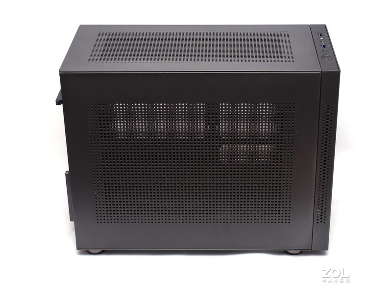 趣造里面塞风冷5950X+3090：19L的西装暴徒大核弹