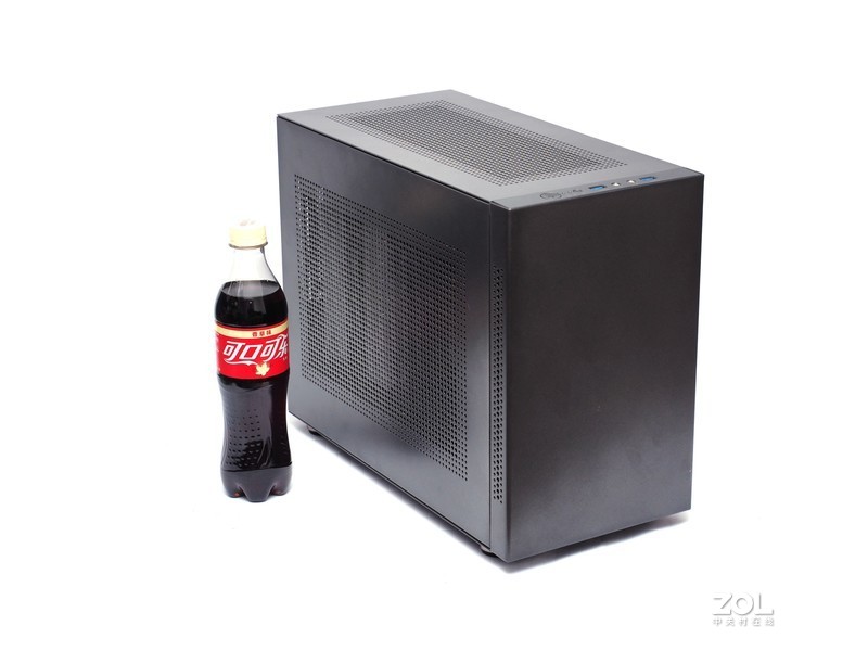 趣造里面塞风冷5950X+3090：19L的西装暴徒大核弹