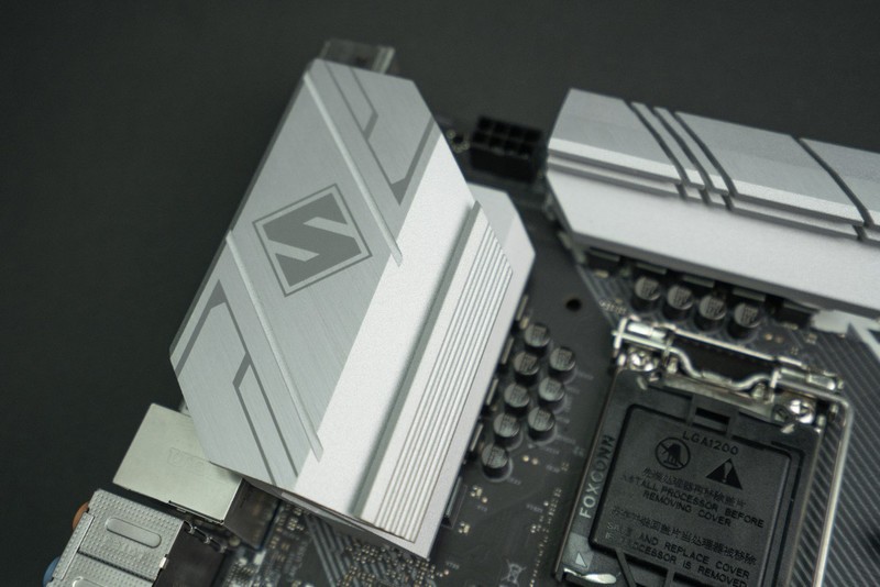 精良做工的性价比主板|B460M Steel Legend分享评测