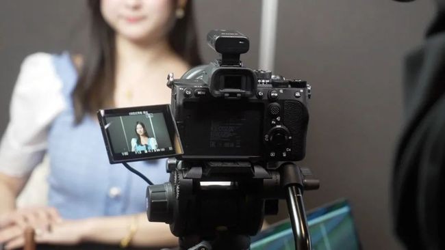 索尼赢麻了？官方抽10个A7M4名额，还要付款16999元？