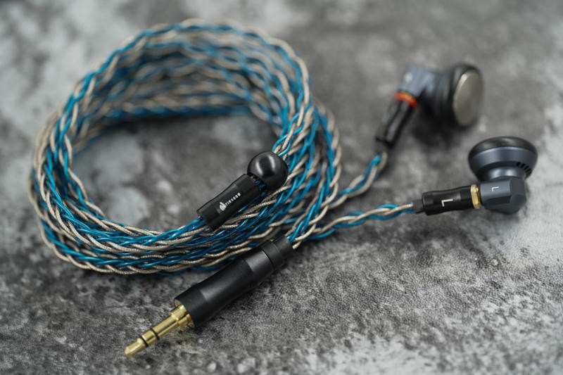 快乐肥宅平头塞体验：音可若瓦yincrow天牛平头塞RW-3000