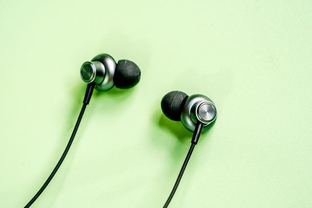 Xisem Armor蓝牙运动耳机体验：继续低音给我好音质