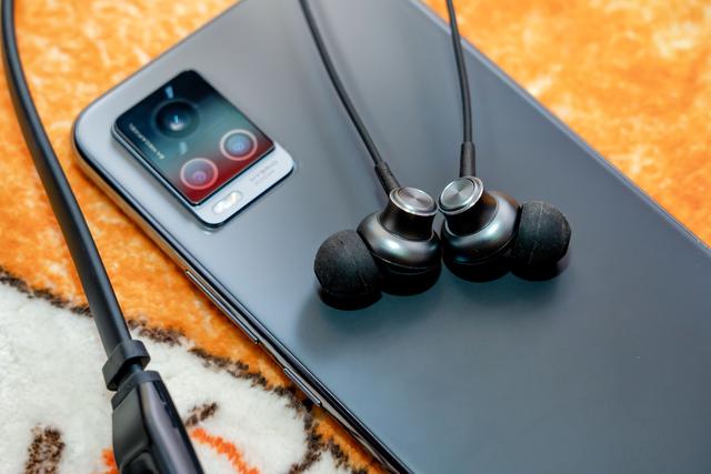 Xisem Armor蓝牙运动耳机体验：继续低音给我好音质