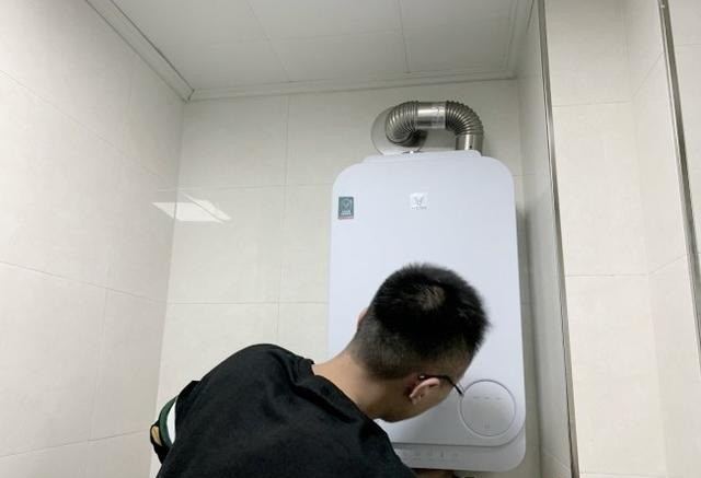 云米零冷水燃气热水器S1 吕布款：零冷水无线互联，增压畅快洗