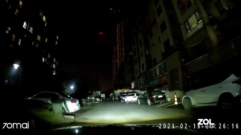 给车装台4K超清相机是什么体验？70迈行车记录仪A800上手