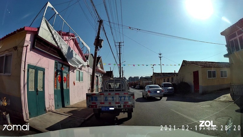 给车装台4K超清相机是什么体验？70迈行车记录仪A800上手