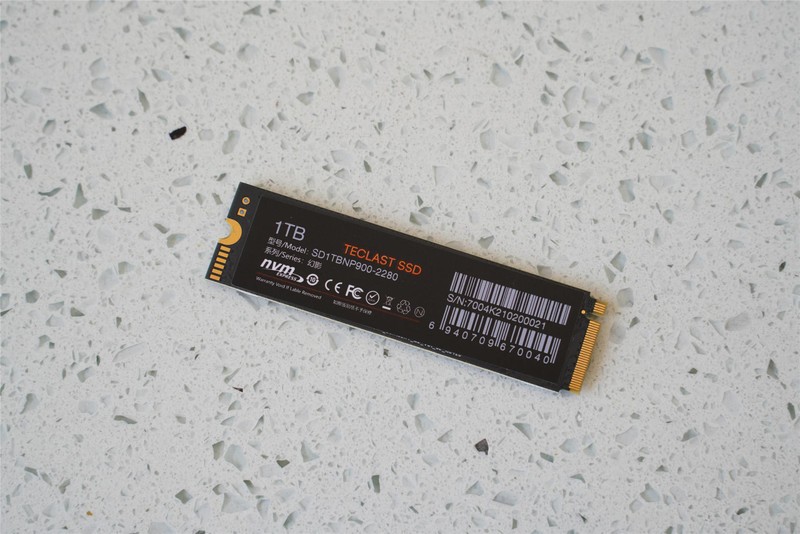台电幻影NP900 1T SSD评测：HBM缓存有速度也有性价比