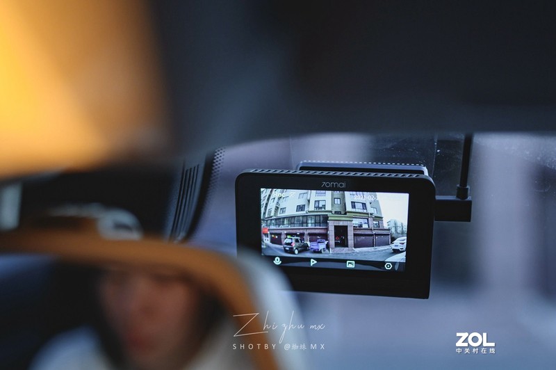 给车装台4K超清相机是什么体验？70迈行车记录仪A800上手