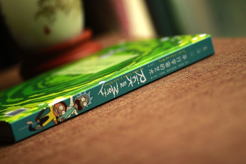 给孩子的礼物 平行宇宙的艺术-官方出品艺术设定集