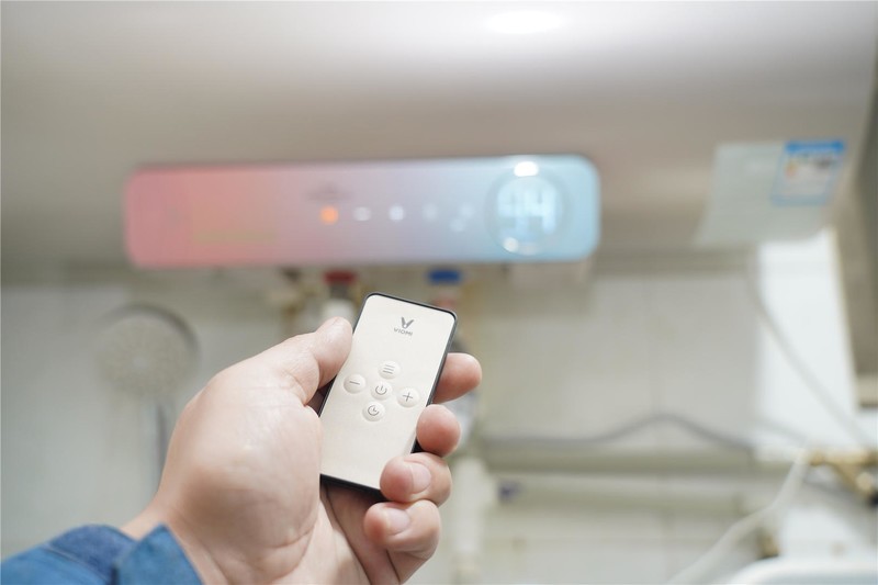 云米电热水器Nano A1，彩色面板，净滤、排污阻垢、值得入手！