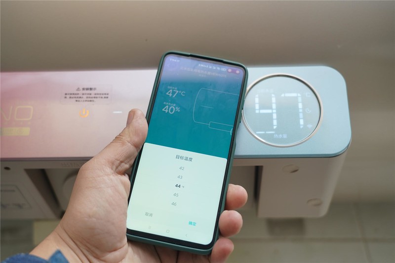 云米电热水器Nano A1，彩色面板，净滤、排污阻垢、值得入手！