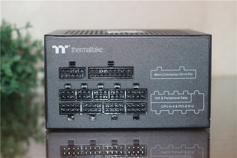 稳定高效、80PLUS白金-Tt钢影650白金电源评测