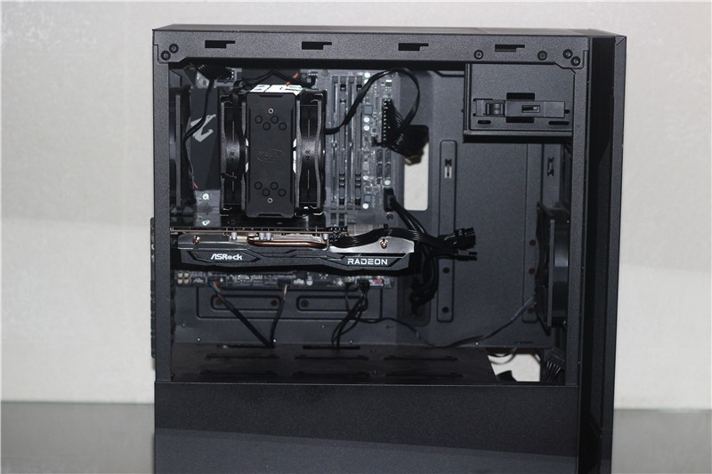 稳定高效、80PLUS白金-Tt钢影650白金电源评测