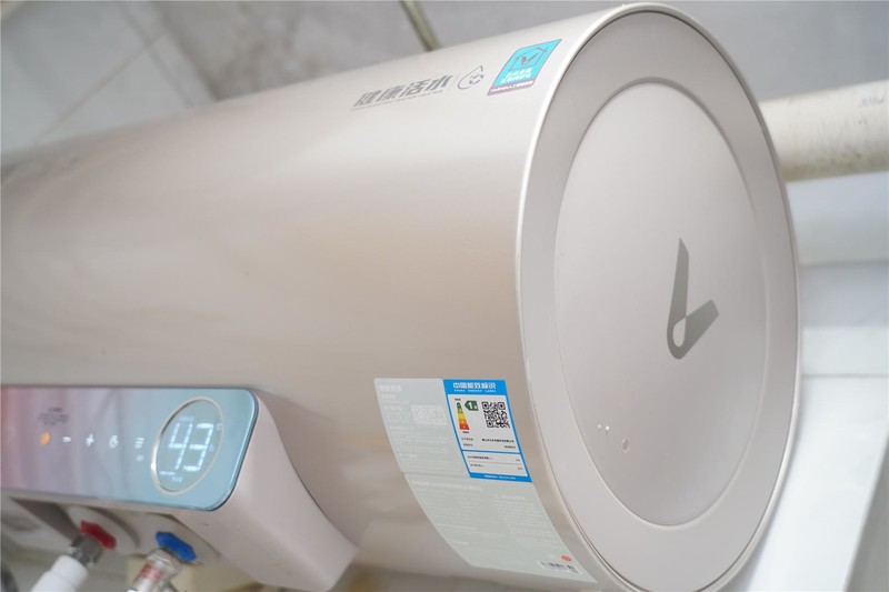 云米电热水器Nano A1，彩色面板，净滤、排污阻垢、值得入手！