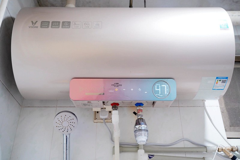 云米电热水器Nano A1，彩色面板，净滤、排污阻垢、值得入手！
