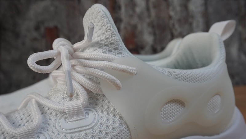 跑步拒绝阿迪耐克？咕咚5K智能跑鞋上脚体验分享：还有踩屎感