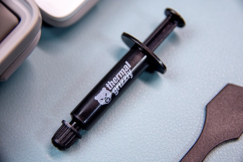 压得住6核心12线程游戏本？三款暴力熊硅脂横评，结果一分钱一分货