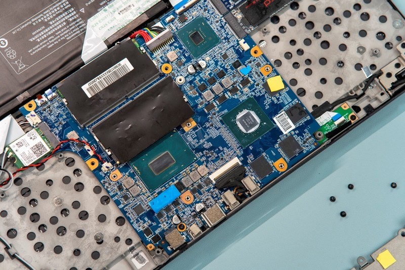 压得住6核心12线程游戏本？三款暴力熊硅脂横评，结果一分钱一分货