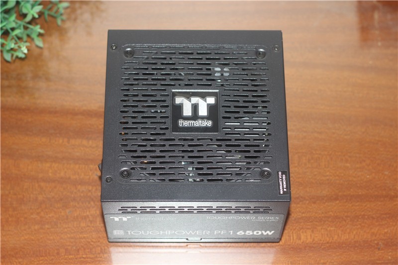 稳定高效、80PLUS白金-Tt钢影650白金电源评测