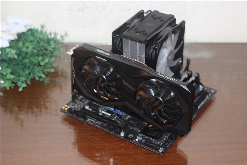 稳定高效、80PLUS白金-Tt钢影650白金电源评测